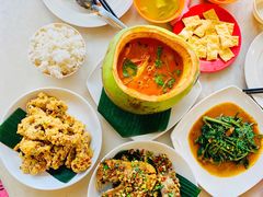 -大树下海鲜饭店