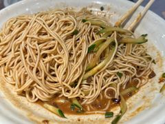 -肥肥虾庄·金牌油焖大虾(汉口城市广场店)