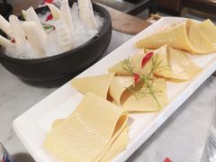 -尚尚仙·酸汤猪手·猪肚鸡火锅(华联万柳购物中心店)