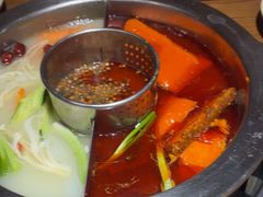 -佬土鹅肠火锅(解放路店)