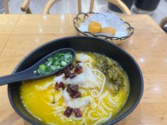 -三千粉牛肉米粉(来客茂店)