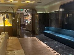 -半岛翡丽海鲜自助餐厅(观风亭店)