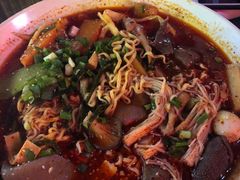 -三顾冒菜·麻辣烫(万达店)
