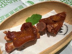 烤猪蹄-渔语鱼新川菜Bistro(万象天地店)