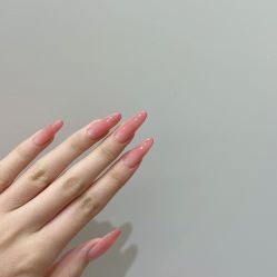 -花岐款式专研健康美甲沙龙
