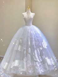-南京宝娜嫁衣婚纱礼服馆(中央路店)