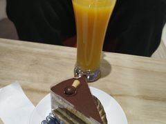 -藏猫猫咖啡主题馆(中央大道店)