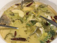 水果酸菜鱼-花溪雨·森林餐厅(石基店)