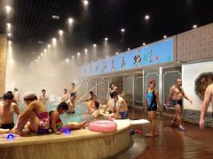 2楼温泉池-九华山酒店温泉