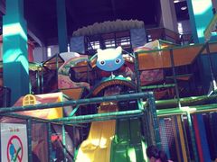 -蒙特利亲子乐园