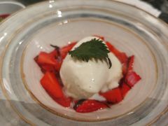 -LESCEDARS Brasserie Bistro香柏树