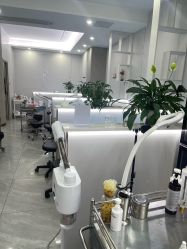 -痘院士专业祛痘皮肤管理