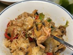 -李与白包子铺(桐梓林店)