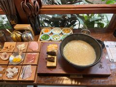 -银米·云南传统过桥米线(双廊黑金冠店)