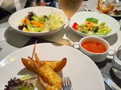 -MONICH牛排融合餐厅(和义大道购物中心店)