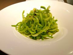 炝拌鲍芹-金海华·悦食东方(苏州中心商场店)