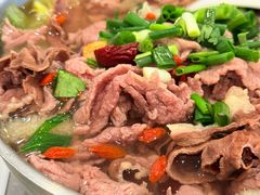 -犇逸·乐山跷脚牛肉·四川现炒(览海店)