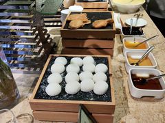 -大中华希尔顿酒店-念自助餐·嗨啤·小龙虾