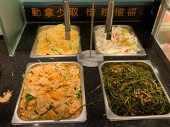 自助取餐区-小鱼小牛·鱼牛干锅·脆鱼火锅(世欧广场店)