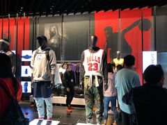-NIKE品牌体验店(南京东路店)