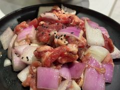 -山野的朋友露营炭火烤肉