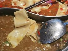 -阿瓦山寨·湘菜现炒·剁椒鱼头王(咸阳总店)