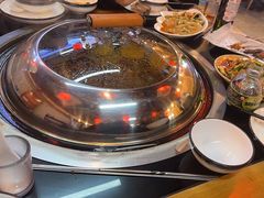 -炖四方东北铁锅炖·烧烤小龙虾(中豪国际店)