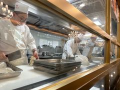 -汗腾格里·风味餐厅(新疆驻京办店)