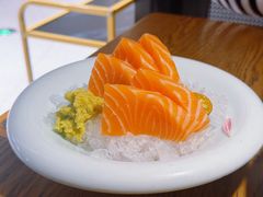 三文鱼-筱田の食堂·izakaya(淮海中路店)