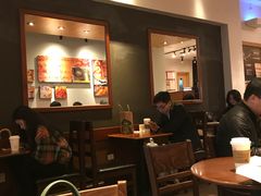 大堂-星巴克(广州淘金路店)