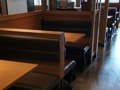 卡座-老乡鸡(定远大润发店)