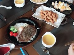 -戈尔登酒店·满堂彩咖啡厅