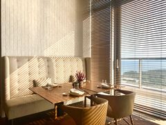 -瑰丽酒店·海吧·天际下午茶·现场DJ·天台酒吧