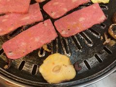 -胡悦里韩式烤肉(芝罘万达广场店)