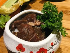 坛子牛排-黑牛の店·和牛烧肉(大悦城店)