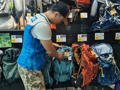 -迪卡侬(西三旗店)