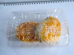 咸蛋黄肉松饼-纯坊佳哥手作(江汉路店)