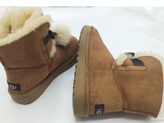 -爱革·奢品·鞋包·衣物·家居(金桥国际商业广场店)