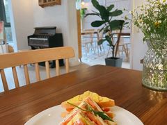 吞拿鱼鸡蛋帕尼尼-花苑里咖啡(威远店)