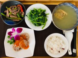 -海豚湾高端月子会所(黄浦店)