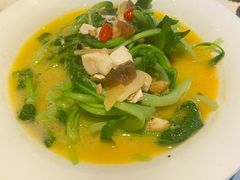 上汤鸡毛菜-荣小馆(临海世纪花城店)