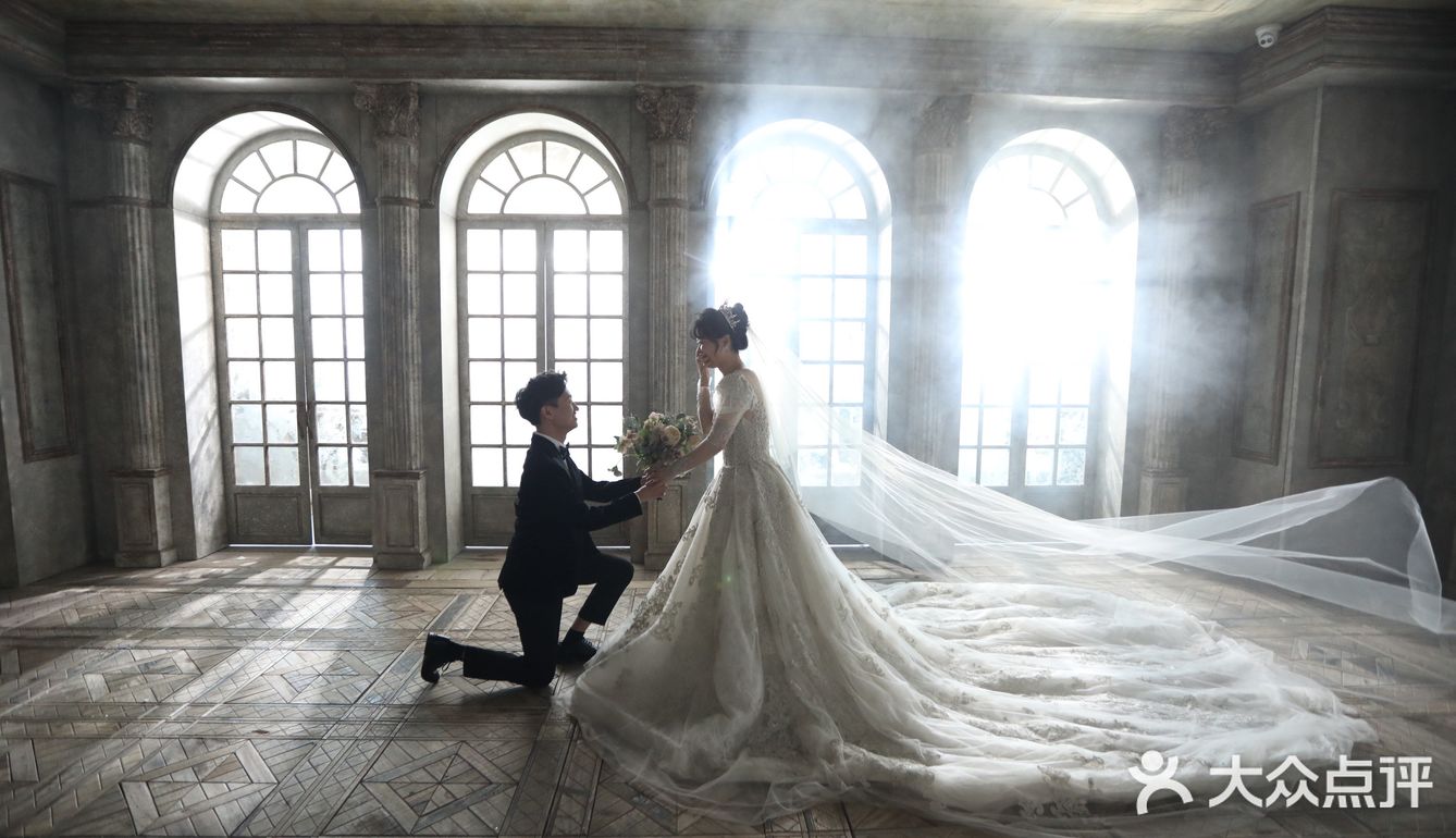 艾尔文婚纱照