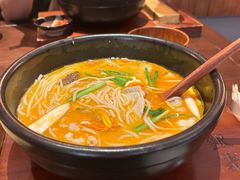 -银米·云南传统过桥米线(双廊黑金冠店)