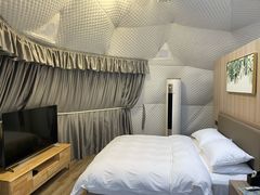 -上海怡沁园度假酒店