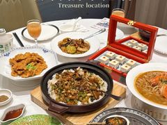 石锅大鲍鱼-品海楼·大连海胆锅贴馆(东港店)