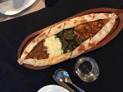 四季皮塔饼-Efes Turkish & Mediterranean Cuisine 艾菲斯餐厅(陆家嘴店)