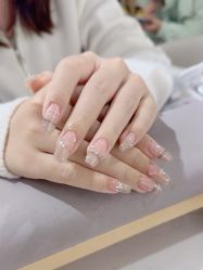 -瞧·享轻奢美甲美睫