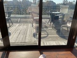 -卓玥国际月子会所(罗山路店)