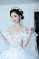 -拉瑞娜LaReine婚纱礼服高级定制