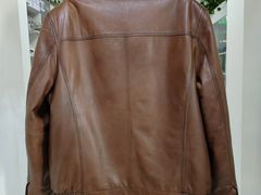 -京伟修鞋洗鞋奢侈品皮具护理店